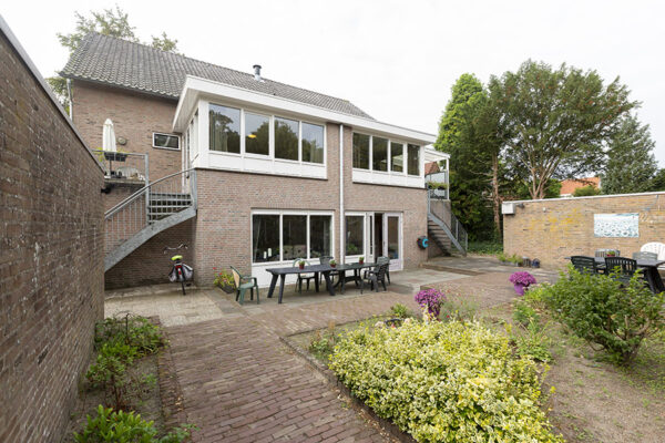Buitenzijde woning Bijweglaan in Bennebroek