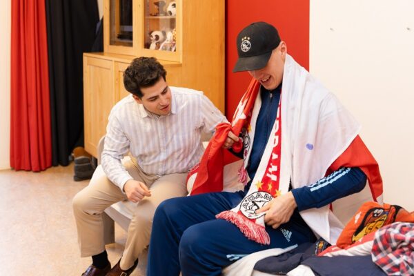 Gedragsdeskundige in gesprek met een client