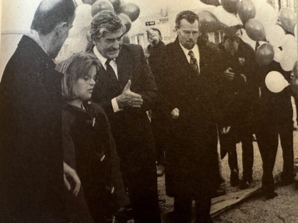 Lubbers opent Harteheem n Heemskerk